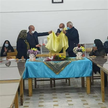 آیین رو نمایی و نقد کتاب